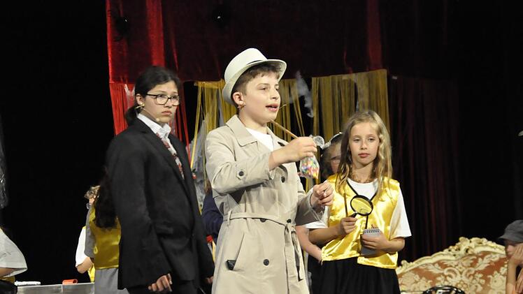 Das Gespenst von Canterville nach Oscar Wild wurde als Kindermusical im Kissinger Kurtheater aufgeführt. Foto: Peter Klopf