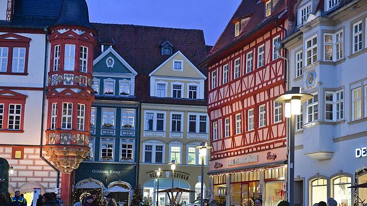 Impressionen von der Eröffnung des Coburger Weihnachtsmarktes. Foto: Ronald Rinklef