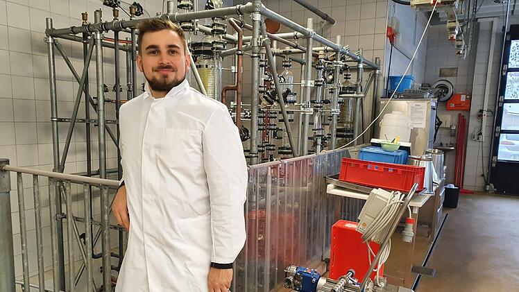 Erik Münch aus Kitzingen hat die Lemitec schon während seiner Ausbildung kennen und schätzen gelernt. Fotos: Christine Fischer