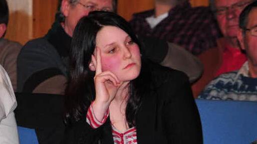 Sarah Litz in einer Herzogenauracher Stadtratssitzung.