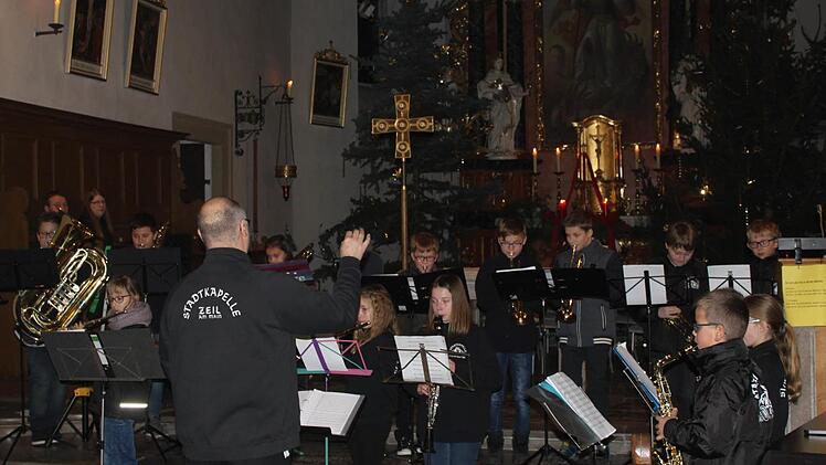 Tolll präsentierte sich der Nachwuchs der Stadtkapelle Zeil.