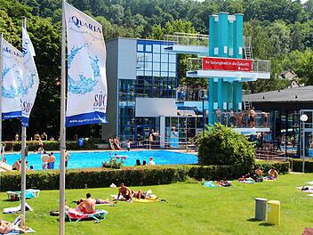 40 Menschen müssen damit klarkommen, dass der Coburger Freibad-Spanner sie nackt in der Umkleide filmte. Der Mann kam mit Bewährung davon. Sollte er allerdings in den nächsten drei Jahren erneut straffällig werden, muss er acht Monate in Haft.CT-Archiv/Jochen Berger