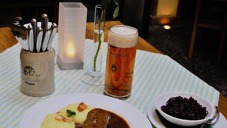 Ein altfränkischen Klassiker: Die Rinderroulade nach Hausfrauenart, das Lieblingsgericht von Stephan Heumann, Koch im Gasthaus Goldenes Kreuz Iris Kroon Lottes