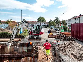 Ab Mitte Oktober soll es bereits Benzin bei Aldi am Münchner Ring in Bamberg geben.  Foto: Matthias Hoch