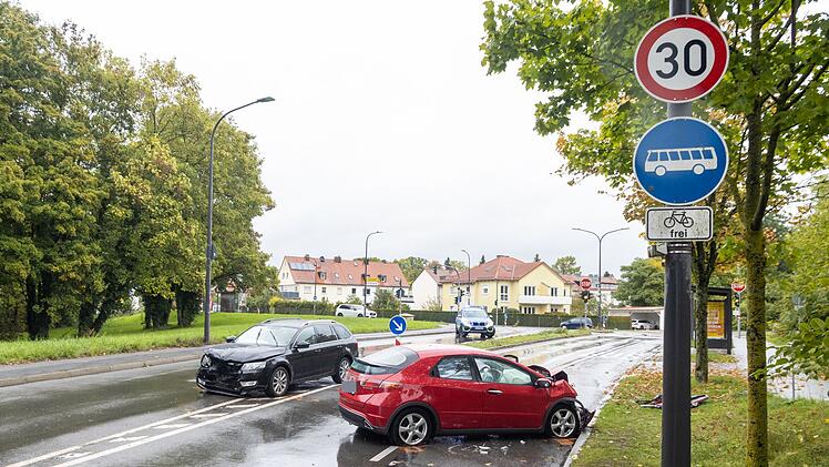 Mehrere Verletzte nach Frontalzusammenstoß