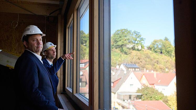 Finanzminister Klingbeil besucht Zukunftsprojekte in Deutschland