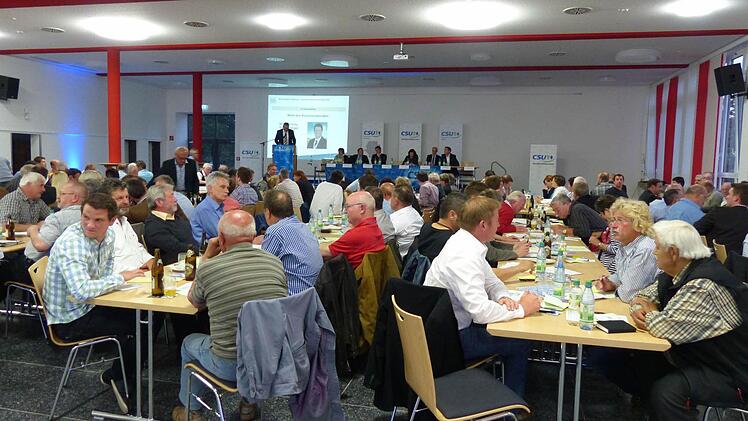 154 Delegierte nahmen an der Versammlung in Ebern teil.