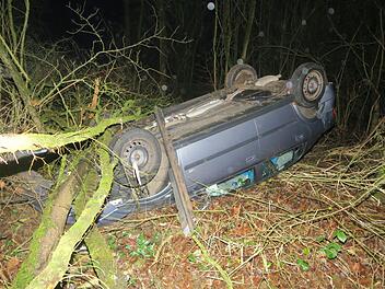 Unfall A73 bei Ebensfeld: Bergung schwierig