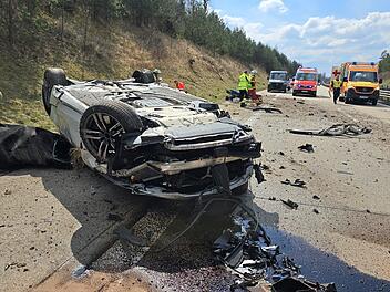 Reifenplatzer sorgt für Unfall auf A73 im Kreis Coburg