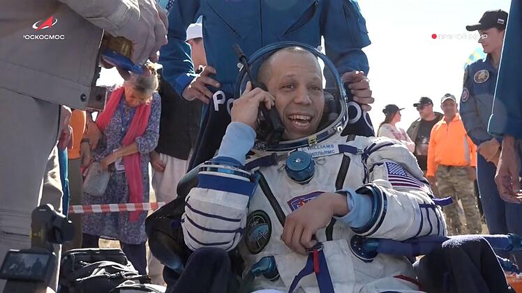 Drei Raumfahrer von ISS zur&uuml;ckgekehrt