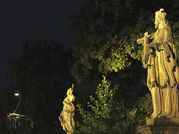 Ein Vorbild für die "Nepomuk-Brücke"? So wie hier bei seinem Projekt in Bad Krozingen stellt sich Architekt Mario Hägele die Lichtgestaltung im Stadtgebiet Seßlach vor. Foto: Mario Hägele