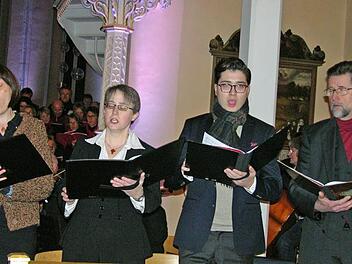 Als Solisten begeisterten (von links): Martina und Andrea Schindler, Lars Tappert und Hans-Herold Wangemann. Foto: Klaus Oelzner