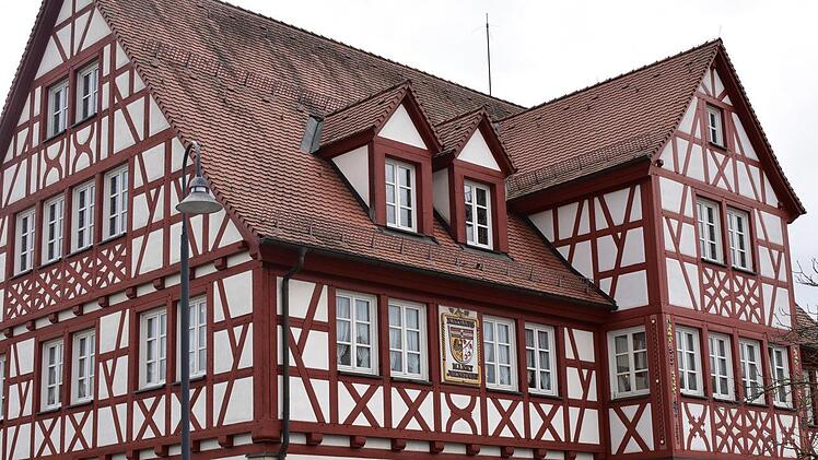 Das Rathaus in Igensdorf Foto Petra Malbrich