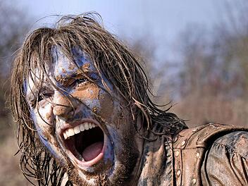 Siegerfoto: Dieses eindrucksvolle Bild erinnert ein wenig an das weltbekannte Gemälde "Der Schrei" von Edvard Munch. Ilse Schwarz hat es, man ahnt es schon, beim BraveheartBattle vor wenigen Wochen geschossen und dabei genau die richtige Zehntelsekunde erwischt. Sie wurde damit Siegerin beim Wettbewerb "Bild des Monats", den der Rhönklub-Fotokreis jeden Monat veranstaltet.  mdb/Foto: Ilse Schwarz