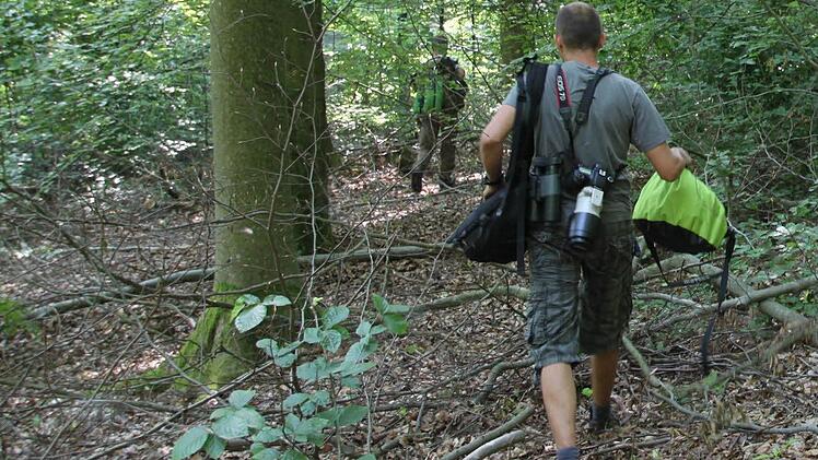 Es ist ein heißer Tag im Juni. Auf geht's ins Gelände!