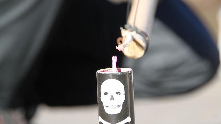 Böller-Test der Freiwilligen Feuerwehr Bad Brückenau; Foto: Ulrike Müller