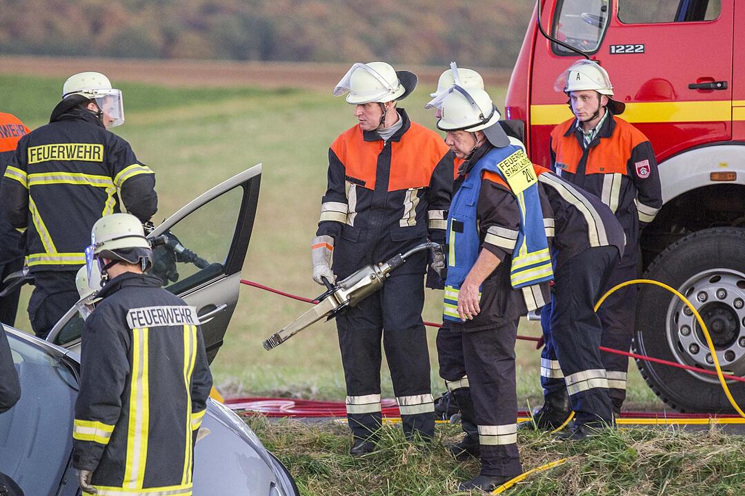 Unfall im Kreis Haßberge: 82-Jährige eingeklemmt