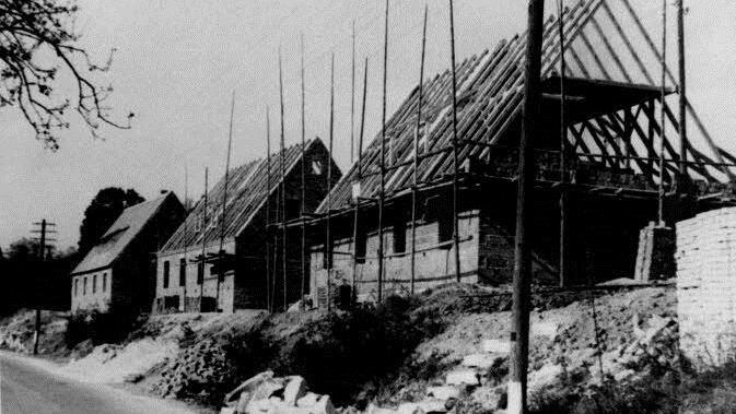 Neubauten der Siedlergemeinschaft in Falkendorf