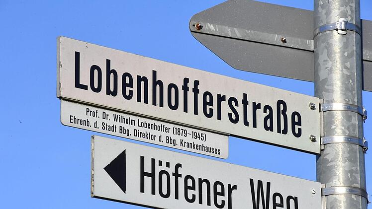 Die Lobenhofferstraße ist nach dem langjährigen Krankenhausdirektor Wilhelm Lobenhoffer benannt. Foto: Ronald Rinklef