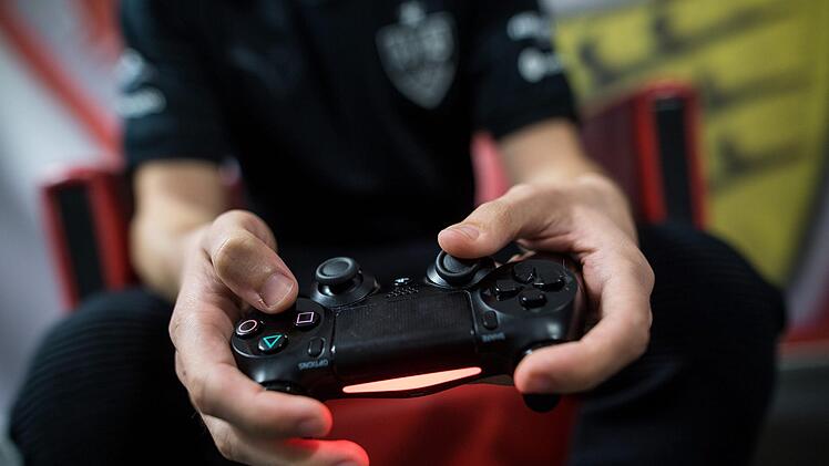 Jugendliche brechen in Wohnung in Eltmann ein und starten Zocker-Runde