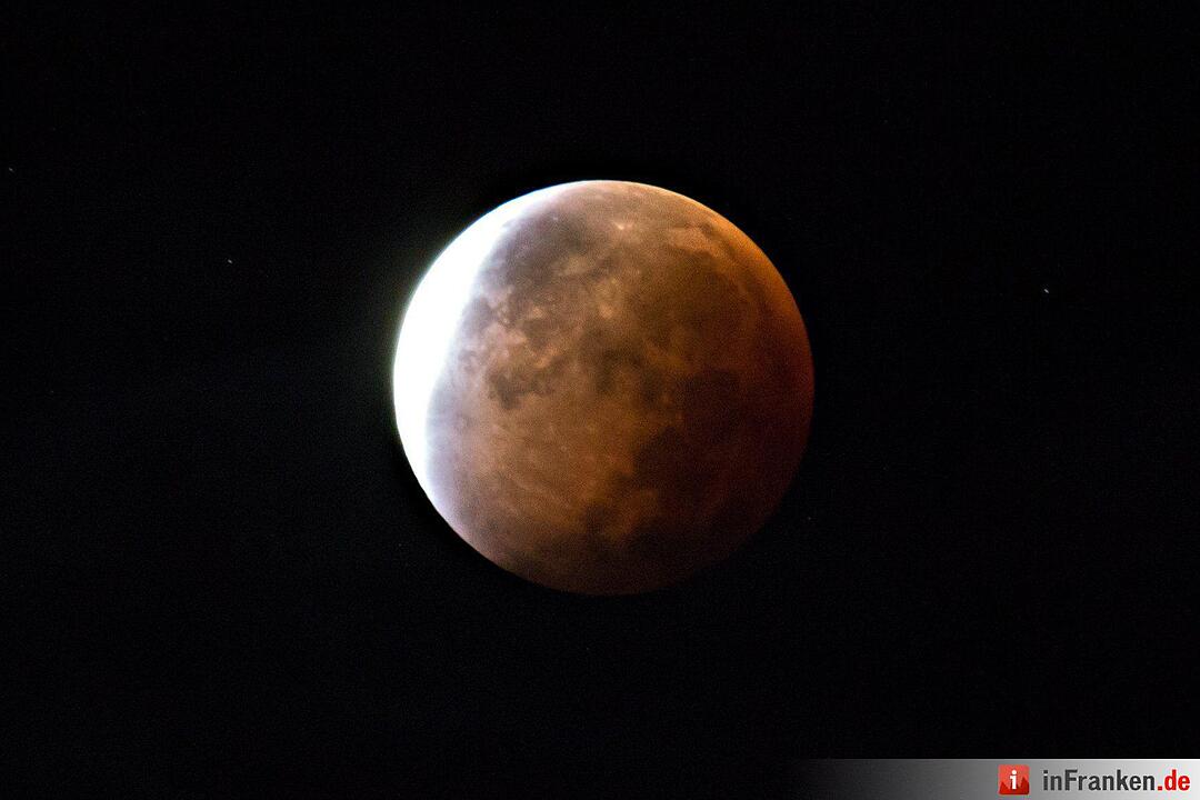 Leserfotos: Blutmond über Franken