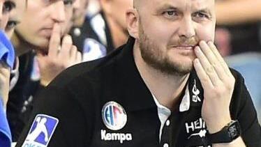 Au Backe: Adalsteinn Eyjolfsson, Trainer des HC Erlangen