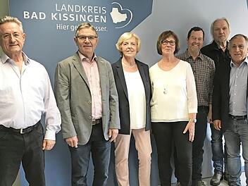 Sie verabschieden sich: Roland Lenhart (von links nach rechts), Helmut Neugebauer, Roswitha Seuffert, Anna Streck, Franz-Peter Ullmann, Hans-Peter Seufert und Günter Fischlein. Foto: Melanie Hofmann
