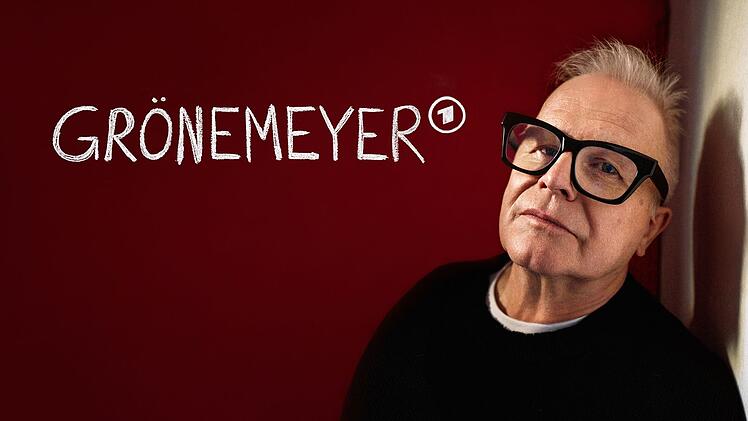 Das vielschichtige Portr&auml;t begleitet Gr&ouml;nemeyer unter anderem auch bei seiner Arbeit im Studio.