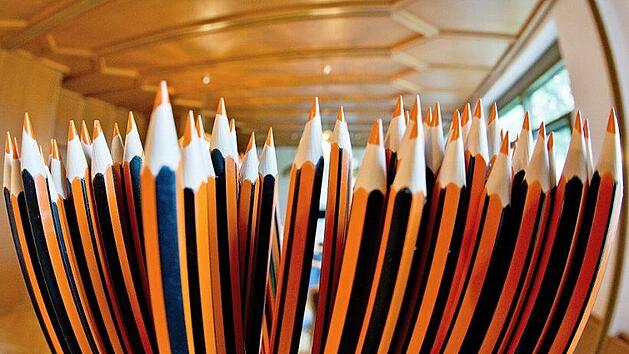 Die Stiftehersteller sind bisher besser durch die Krise gekommen als angenommen. Foto: picture alliance, dpa