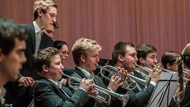 Impressionen vom Oster-Konzert des Jugend-Symphonie-Orchesters Oberfranken im Coburger KongresshausFoto: Jochen Berger