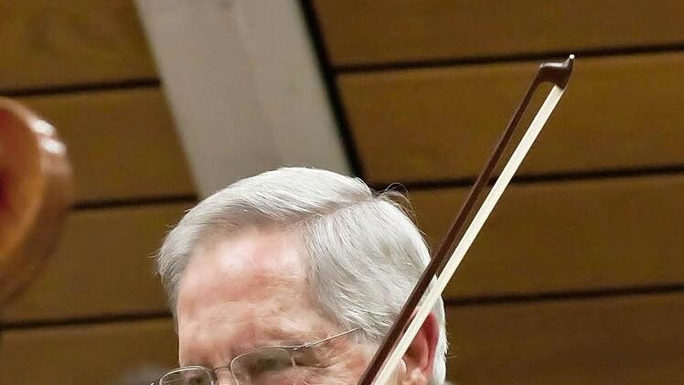 Probenarbeit an der Bratsche, ...