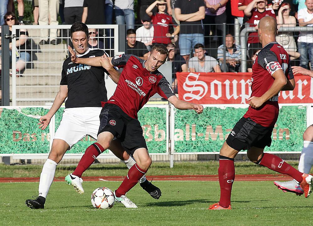 1. FC Nürnberg gewinnt im Test beim FC Eintracht Bamberg