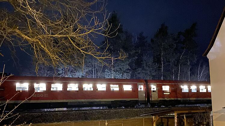 Jugendliche sorgen für Sperrung des Bahnverkehrs