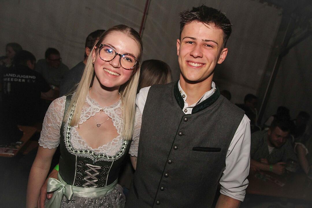 Party mit den DORFROCKERN Party mit den DORFROCKERN