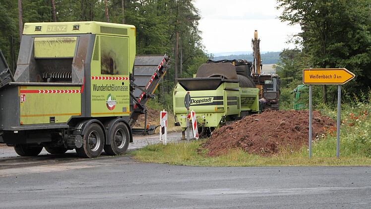Straßensanierung zwischen Detter und Modlos. Bauzeit: Mai bis Dezember 2015. Foto: Ulrike Müller