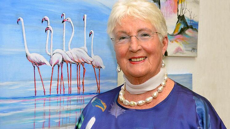 Die Flamingos hat Sieglinde Gottschalk-Vahldieck direkt vor in ihrer Haustüre in der zweiten Heimat Florida, wo sie die Wintermonate verbringt. Zur Zeit stellt die Kissinger Künstlerin alte und neue Werke noch bis zum 11. September im Foyer des Rossinisaales aus.  Foto: Peter Rauch