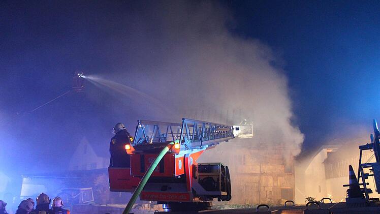 Brand in Oberleichtersbach. Foto: Sebastian Schmitt-Mathea