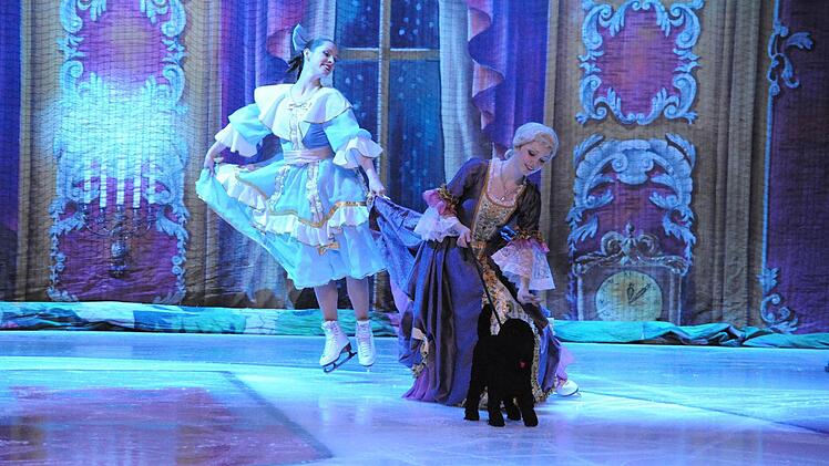 Ein visueller, künstlerischer und sportlicher Genuss: die Nussknacker-Aufführung des St. Petersburger Staatsballetts on Ice.