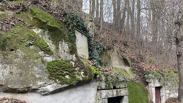 Der Auftrag f&uuml;r die Arbeiten an der Mauer beim Sch&uuml;tzenhaus ist bereits vergeben. Foto: Karin Str&auml;&szlig;ner