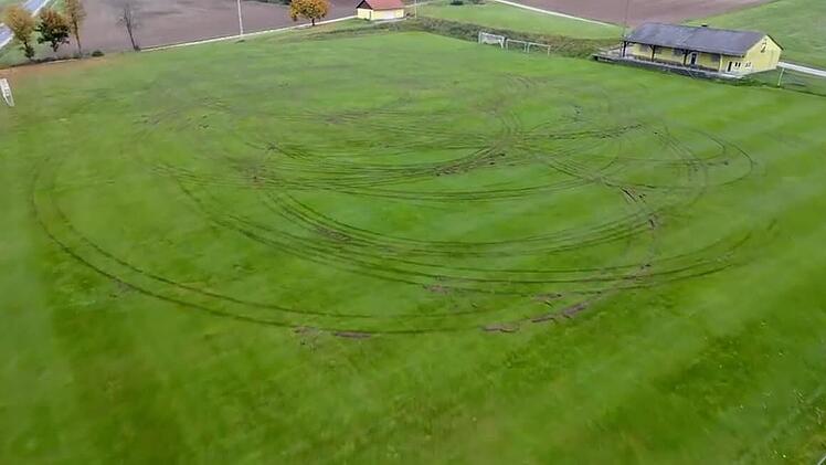 Vandalismus auf Fußballplatz im Kreis Bamberg: Täter gefasst - Verein voller Dank