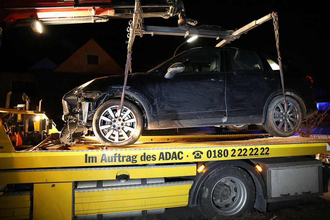 Verfolgungsjagd auf A9 endet in Vorgarten