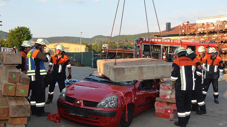Feuerwehrübung in Nüdlingen.Peter Rauch