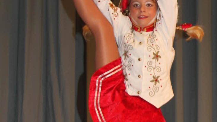 Tanzmariechen Lea Buß sorgte gleich für gute Stimmung.