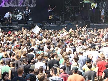 Das Taubertal-Festival im Landkreis Ansbach ist noch nicht vorbei, aber die Polizei zieht schon mal Bilanz. Ein kurioser Unfall sticht dabei heraus. Foto: Archiv