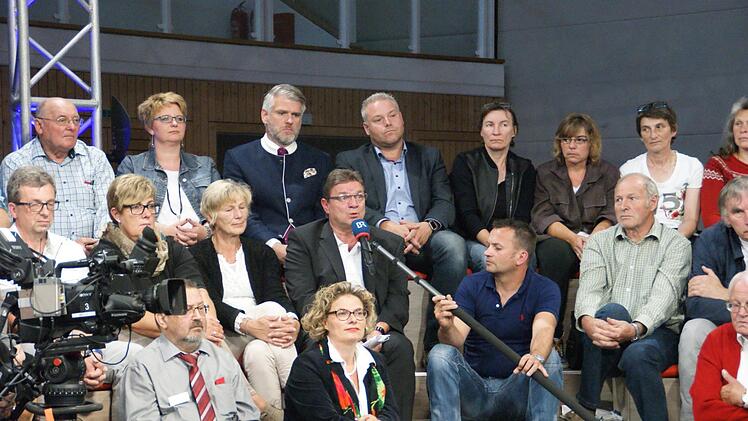FT-Redakteur Ralf Kestel, der den Pflegeskandal in Gleusdorf in Zusammenarbeit mit Angehörigen und Pflegepersonal aufdeckte, war einer der Gesprächspartner.