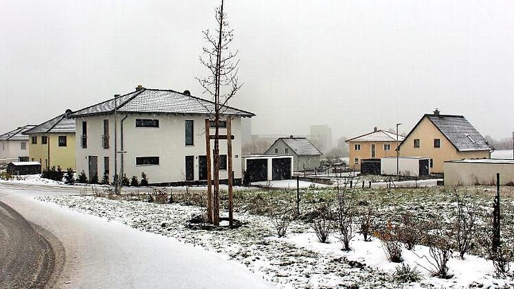 Das Sambacher Baugebiet "Hofleite I" war in kurzer Zeit ausverkauft. Jetzt soll ein weiteres Baugebiet angegliedert werden. Foto: Evi Seeger