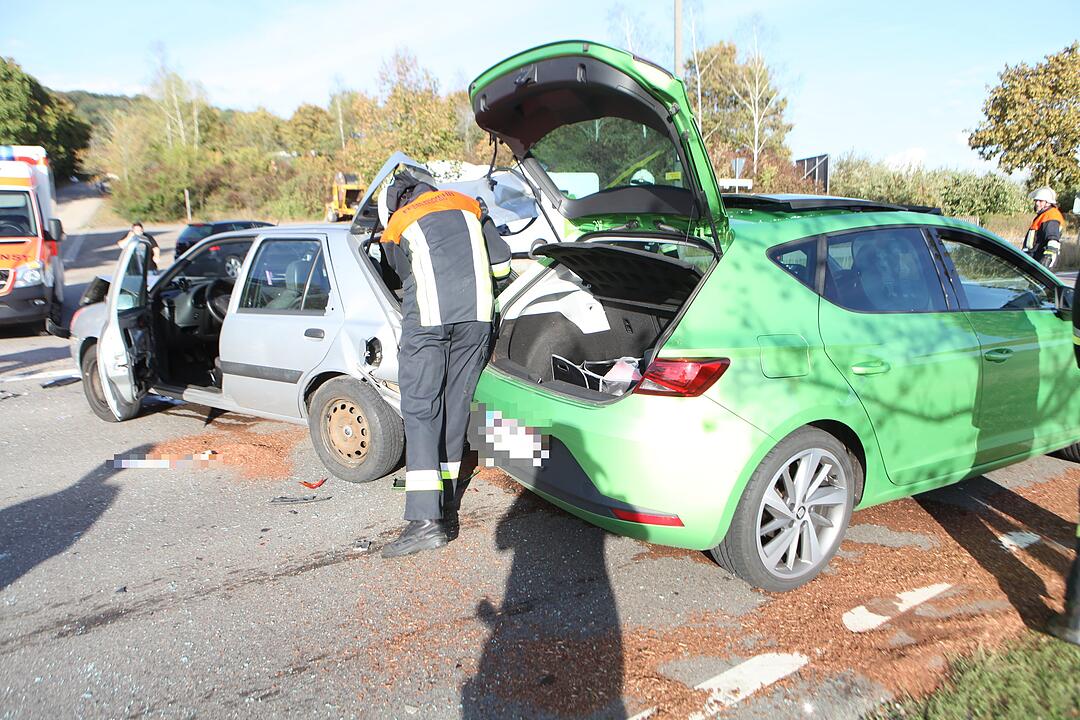 Unfall in Colmberg fordert sieben Verletzte