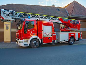 Bamberg: Brand in Wohnheim ausgebrochen - Feuerwehr mit schwerem Atemschutz im Einsatz