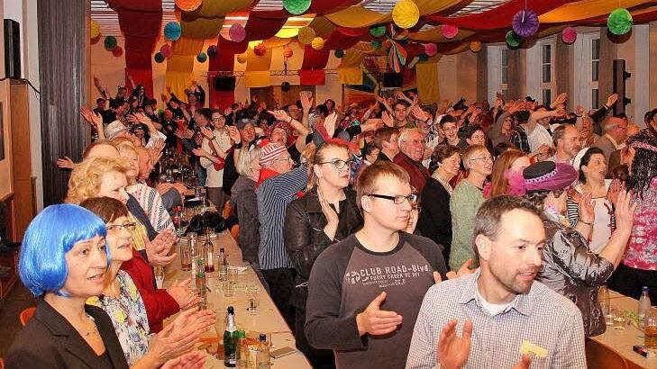 Faschings-Prunksitzung der Kolpingfamilie im Dicken Turm  Foto: Dieter Britz