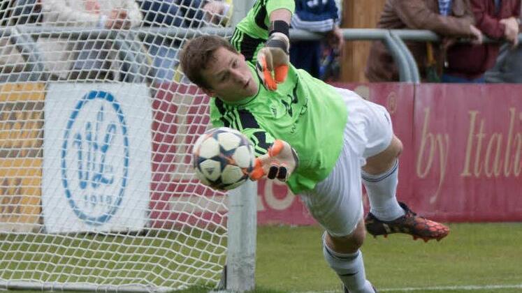 Der Kulmbacher Jonas Hempfling kämpft in der neuen Saison um den Stammplatz im tor des Regionalligisten SpVgg Bayreuth.  Foto: Coburger Tageblatt